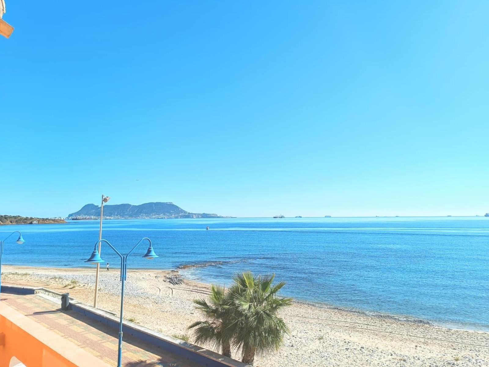 Getares Beach Algeciras Exteriör bild